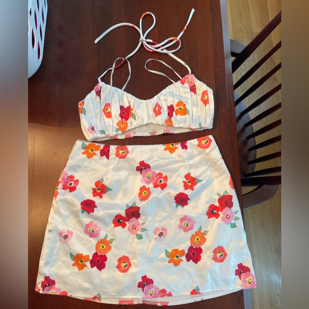 Princess Polly Stephanie satin set white floral US size 6